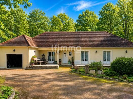 Maison à vendre 336 000 € 4 pièces 3 chambres 162 m² 2 100 m² de terrain Bouglainval 28130