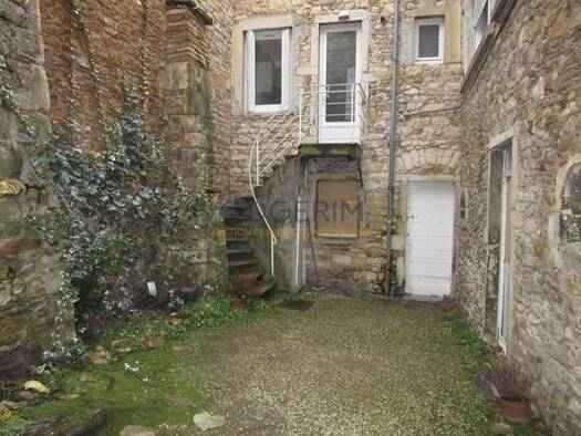 Maison à louer 995 € 3 pièces 2 chambres 109,88 m² centre Ville-La Chartonnière-La Barre Villefranche-sur-Saône 69400