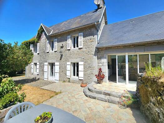 Maison à vendre 535 000 € 9 pièces 7 chambres 230 m² 6 576 m² de terrain Tourneville-sur-Mer 50660