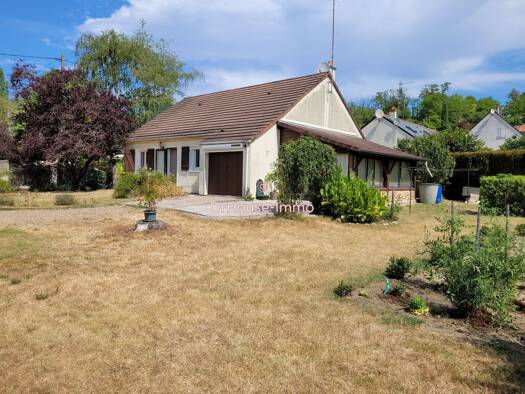 Maison à vendre 195 000 € 4 pièces 2 chambres 95 m² 838 m² de terrain Azay-le-Rideau 37190