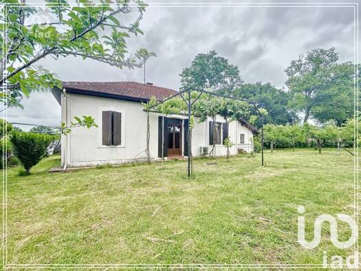 Maison de plain-pied à vendre 315 000 € 4 pièces 3 chambres 91 m² 967 m² de terrain Magescq 40140