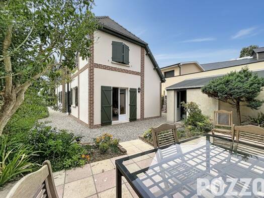 Maison de plain-pied à vendre 530 000 € 6 pièces 4 chambres 140 m² 375 m² de terrain Le Carreau Sainte-Adresse 76310