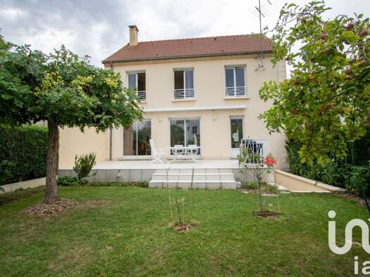 Maison à vendre 750 000 € 6 pièces 4 chambres 141 m² 300 m² de terrain Les Metz-Pont Colbert Jouy-en-Josas 78350
