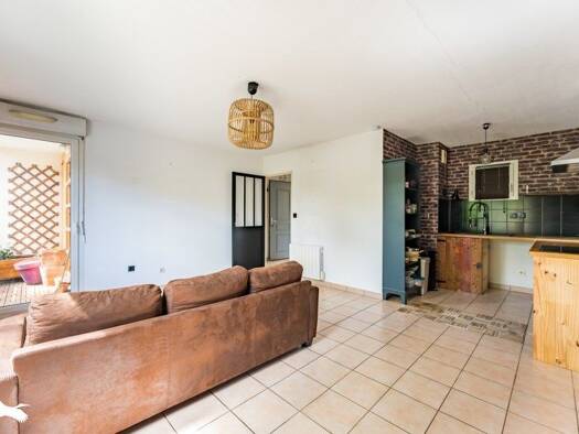 Appartement à vendre 195 000 € 2 pièces 1 chambre 41 m² Étage 1/2 Saint Augustin - Tauzin - Alphonse Dupeux Bordeaux 33000