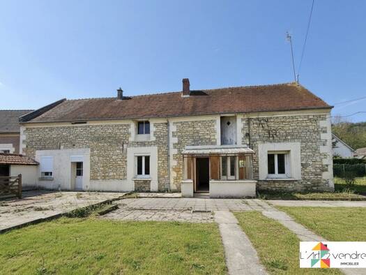 Maison de plain-pied à vendre 312 000 € 3 pièces 2 chambres 92 m² 2 543 m² de terrain Coudun 60150