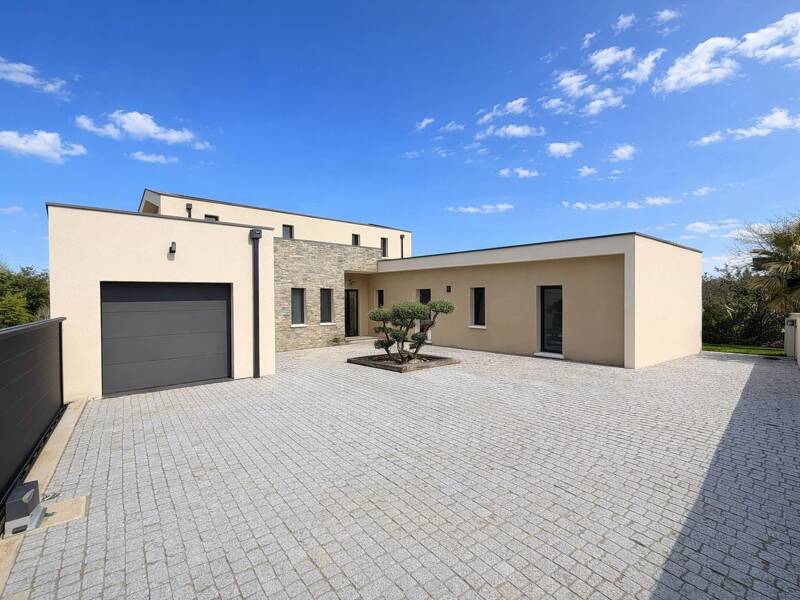Maison à vendre, 185m², FARGUES SAINT HILAIRE