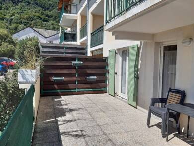 Appartement à louer 1 011 € 2 pièces 1 chambre 43,2 m² RDC Collonges 01550