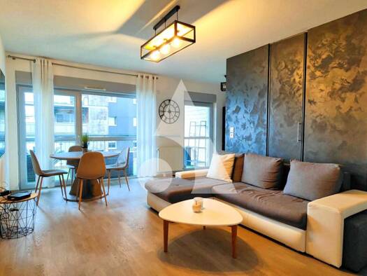 Appartement à vendre 206 000 € 3 pièces 2 chambres 63 m² Étage 2/4 Écouflant 49000