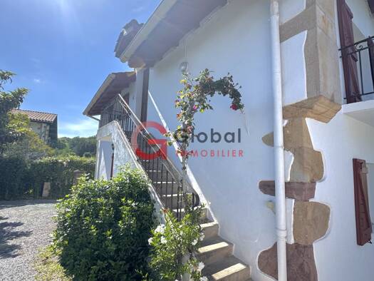 Appartement à vendre 235 000 € 3 pièces 2 chambres 58,3 m² Dernier étage, Étage 1/1 Ascain 64310