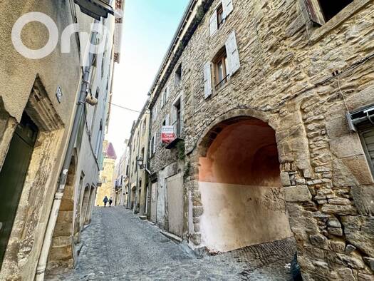 Appartement à vendre 59 000 € 6 pièces 3 chambres 165 m² RDC/3 Centre Ville Aubenas 07200