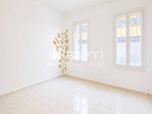 Appartement à vendre 129 000 € 3 pièces 2 chambres 50 m² RDC/5 La Joliette Marseille 2ème arrondissement 13002