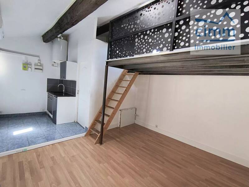 Maison à louer, 24m², LUNEL