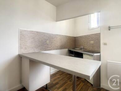 Appartement à louer 410 € 1 pièce 26 m² 1er étage Montlouis sur Loire 37270