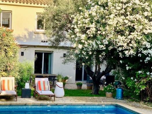 Maison de ville à vendre 550 000 € 9 pièces 5 chambres 212 m² 575 m² de terrain Bourg-Charité Narbonne 11100