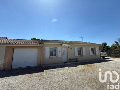 Maison de plain-pied à vendre 290 000 € 4 pièces 3 chambres 90 m² 572 m² de terrain Moulis-en-Médoc 33480