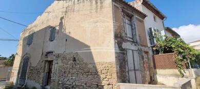 Maison à vendre 98 500 € 1 pièce 1 chambre 140 m² 270 m² de terrain Sorgues 84700