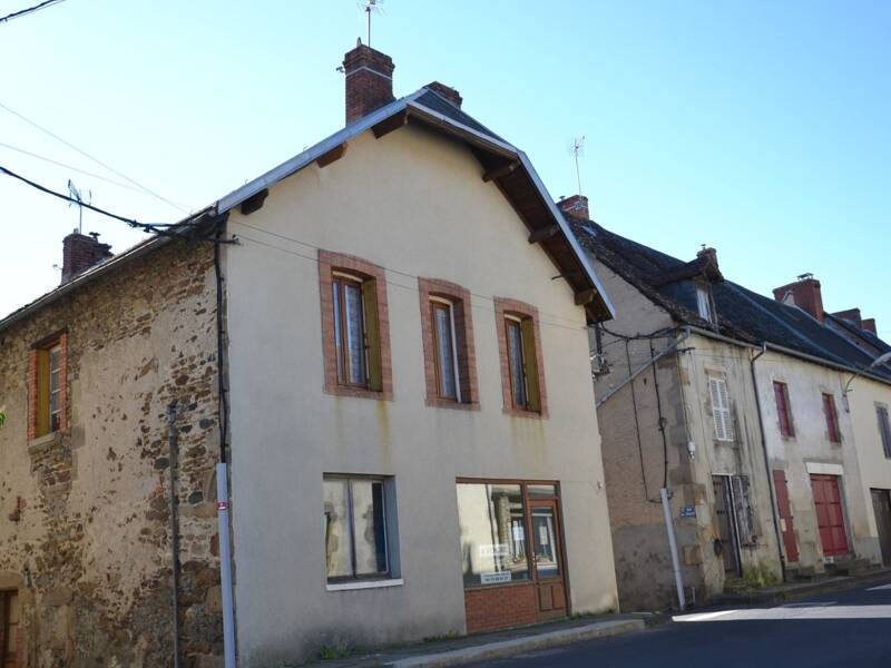 Maison à vendre, 114m², BOURG LASTIC