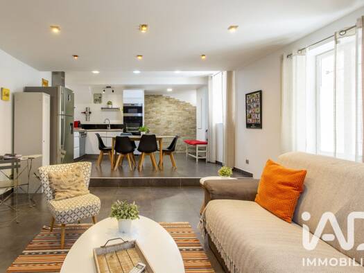 Maison de ville à vendre 269 500 € 3 pièces 2 chambres 75 m² Centre Ville-La Roquette Arles 13200