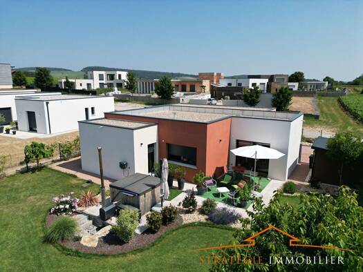 Maison à vendre - Première occupation 475 000 € 4 pièces 2 chambres 126 m² 852 m² de terrain Mercurey 71640