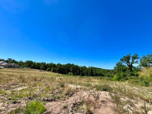 Terrain constructible à vendre 56 000 € 4 777 m² de terrain Bouquet Brive-la-Gaillarde 19100