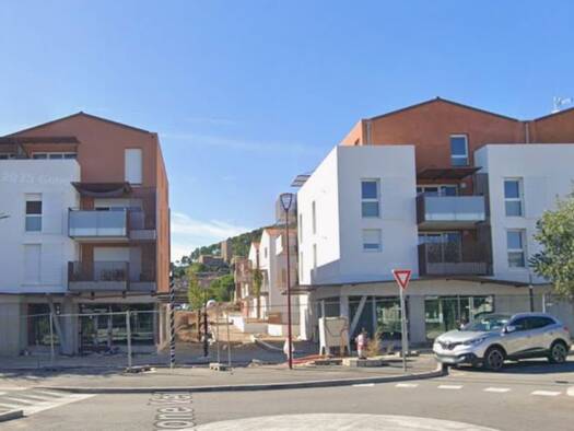 Local commercial à vendre 1 745 000 € 982 m² de surface de vente divisible Les Arcs 83460