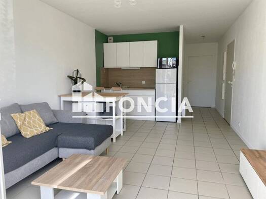 Appartement à louer 600 € 2 pièces 1 chambre 41,9 m² RDC/1 Le Bourg sous la Roche-Coteau La Roche-sur-Yon 85000