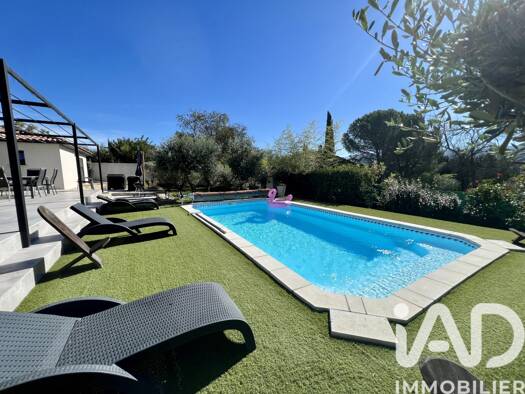 Maison à vendre 759 000 € 5 pièces 4 chambres 156 m² 2 125 m² de terrain Saint-Zacharie 83640