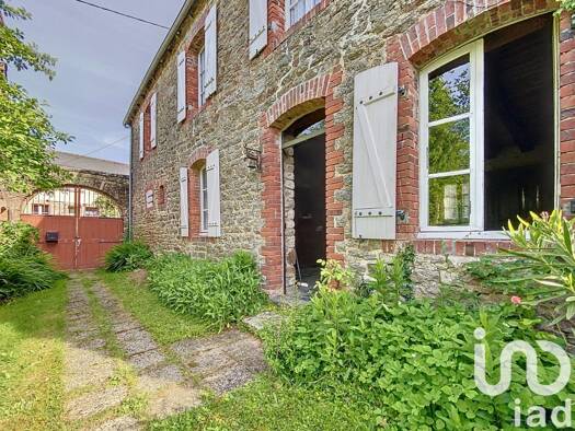 Maison de ville à vendre 95 000 € 5 pièces 4 chambres 101 m² 415 m² de terrain Les Moulins 22210