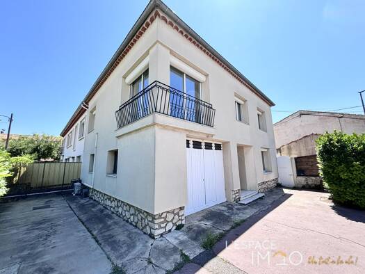 Maison à vendre 244 900 € 6 pièces 3 chambres 122 m² 307 m² de terrain Cavaillon 84300
