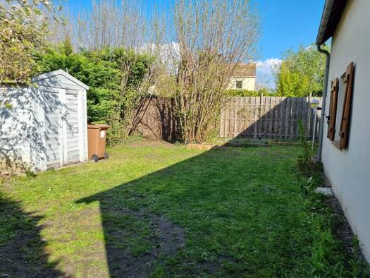 Maison à louer 1 443 € 3 pièces 2 chambres 64 m² 225 m² de terrain Tête de Girafe Chatou 78400