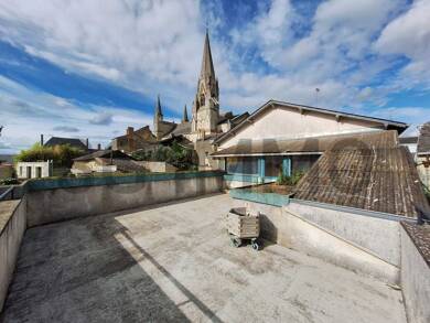 Maison à vendre 118 400 € 7 pièces 4 chambres 201 m² 82 m² de terrain Le Puy-Notre-Dame 49260