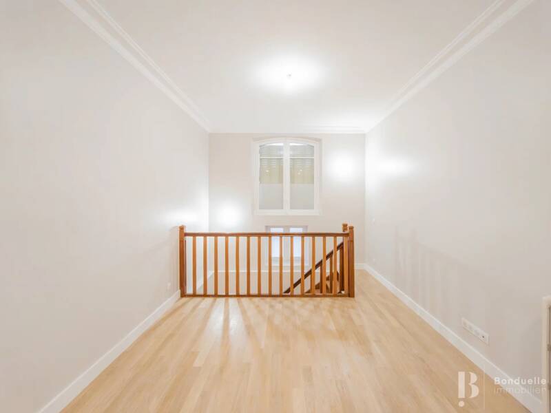 Maison à louer, 51m², PARIS 18E