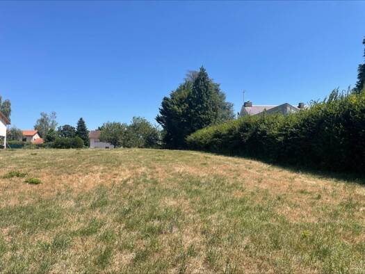 Terrain constructible à vendre 175 000 € 5 835 m² de terrain Péronnas 01960
