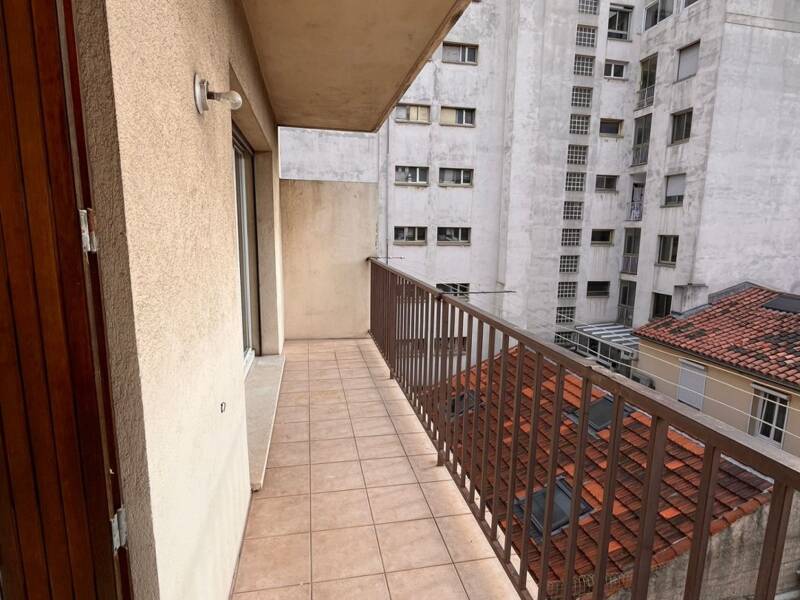 Maison à louer, 65m², MARSEILLE 6E