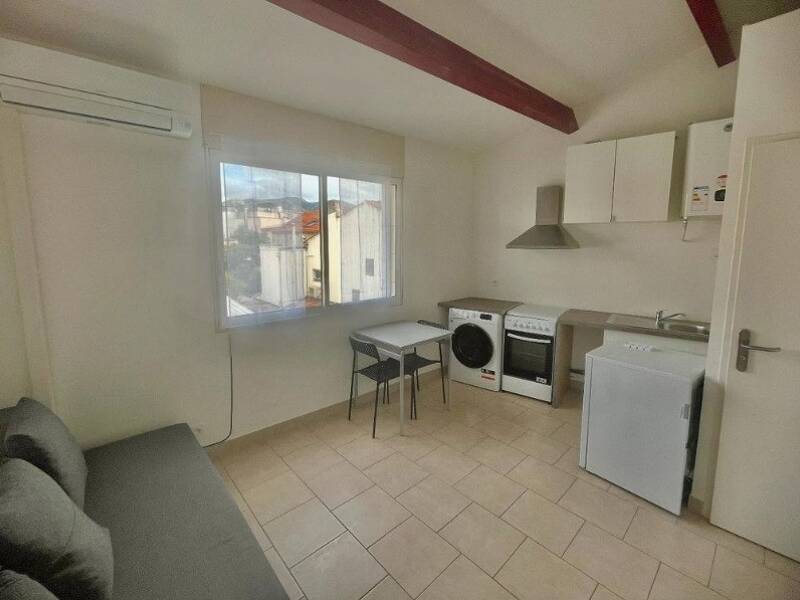 Maison à louer, 12m², MARSEILLE 9E