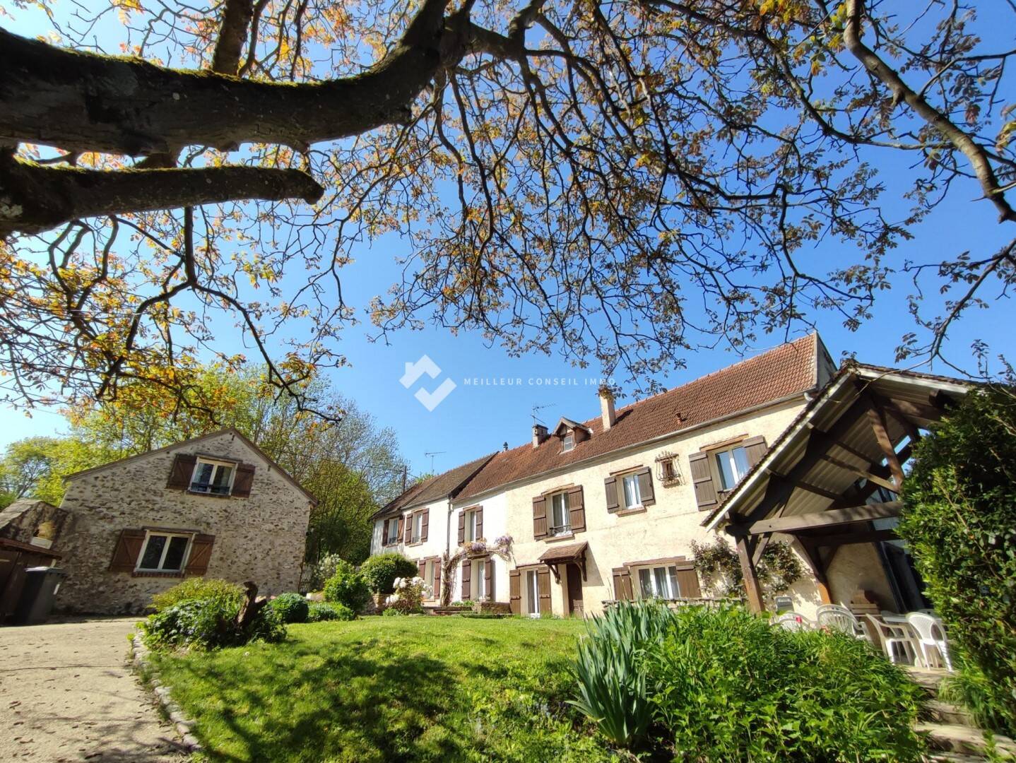 Maison à vendre, 350m², SAINT GERMAIN SUR MORIN