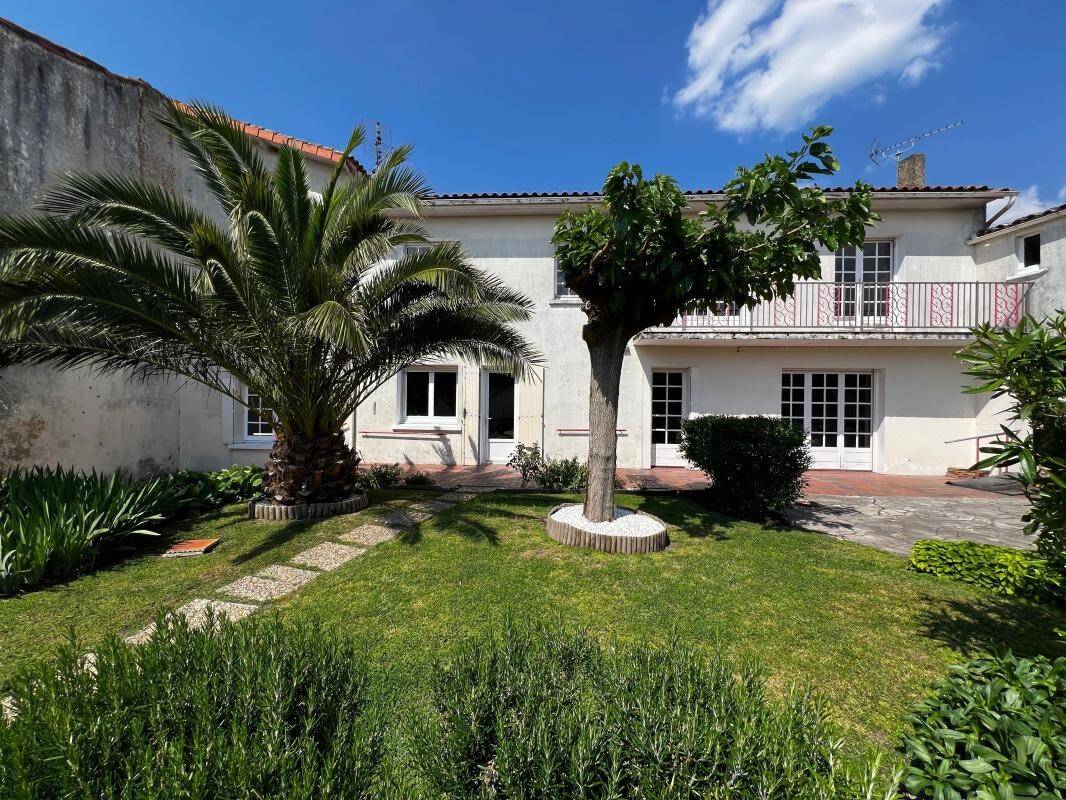 Maison à vendre, 186m², MORTAGNE SUR GIRONDE
