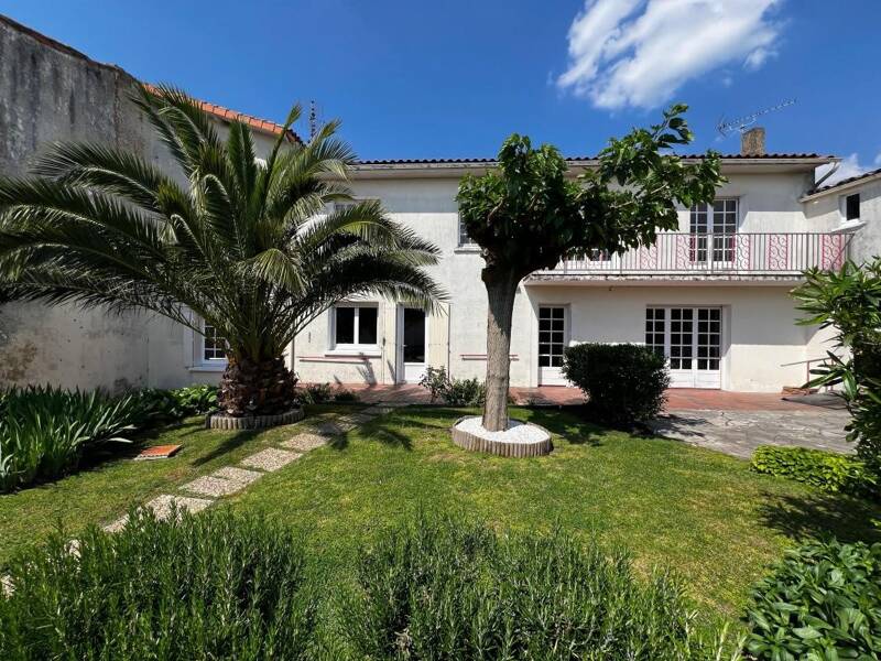 Maison à vendre, 186m², MORTAGNE SUR GIRONDE