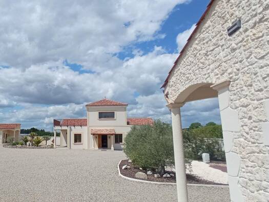 Villa à vendre 513 050 € 7 pièces 5 chambres 281 m² 3 000 m² de terrain Beaupuy 47200