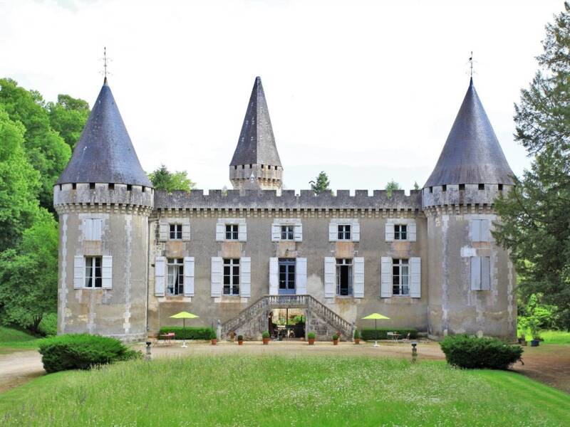 Maison à vendre, 792m², CHAMPAGNAC DE BELAIR