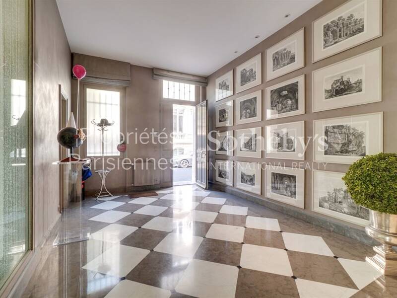 Maison à louer, 420m², PARIS 16E