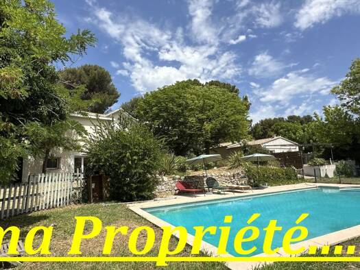 Maison à vendre 895 000 € 9 pièces 7 chambres 345 m² 3 000 m² de terrain Les Cossettes Aubagne 13400