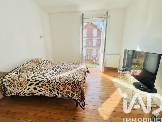 Maison de ville à vendre 185 000 € 5 pièces 3 chambres 83,2 m² 158 m² de terrain Gournay-Jaurès-Gare Creil 60100