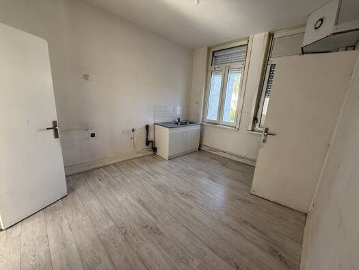 Immeuble à vendre 202 000 € 153 m² Valenciennes 59300