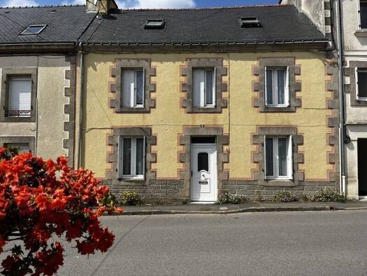Maison à vendre 93 075 € 5 pièces 4 chambres 93 m² 57 m² de terrain Gourin 56110