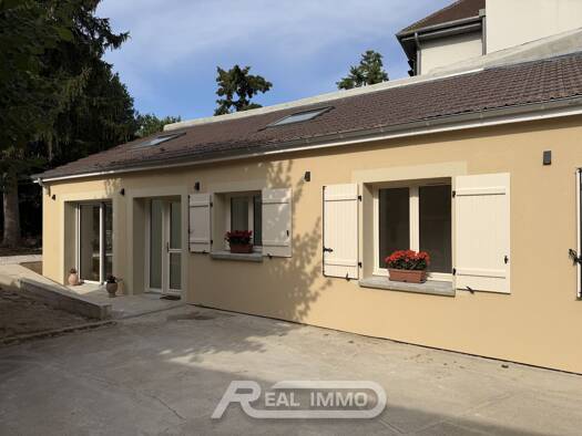 Maison de plain-pied à vendre 299 000 € 3 pièces 2 chambres 55,34 m² 364 m² de terrain Jouars-Pontchartrain 78760