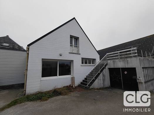 Maison à louer 790 € 4 pièces 3 chambres 110 m² Plozévet 29710