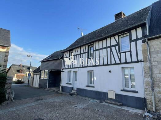 Maison à vendre 239 000 € 6 pièces 4 chambres 130 m² Jumièges 76480