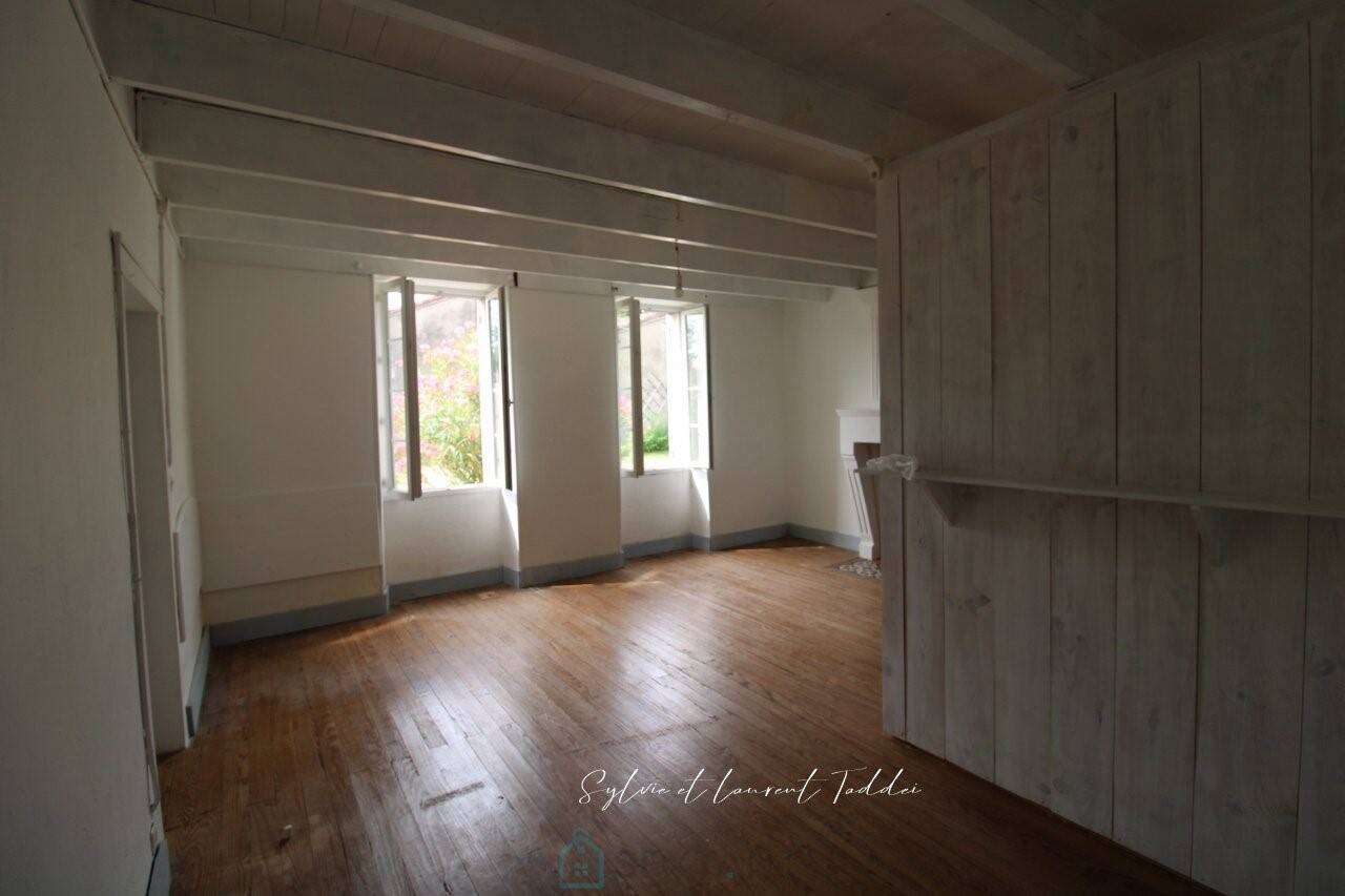 Maison à vendre, 320m², MONTENDRE