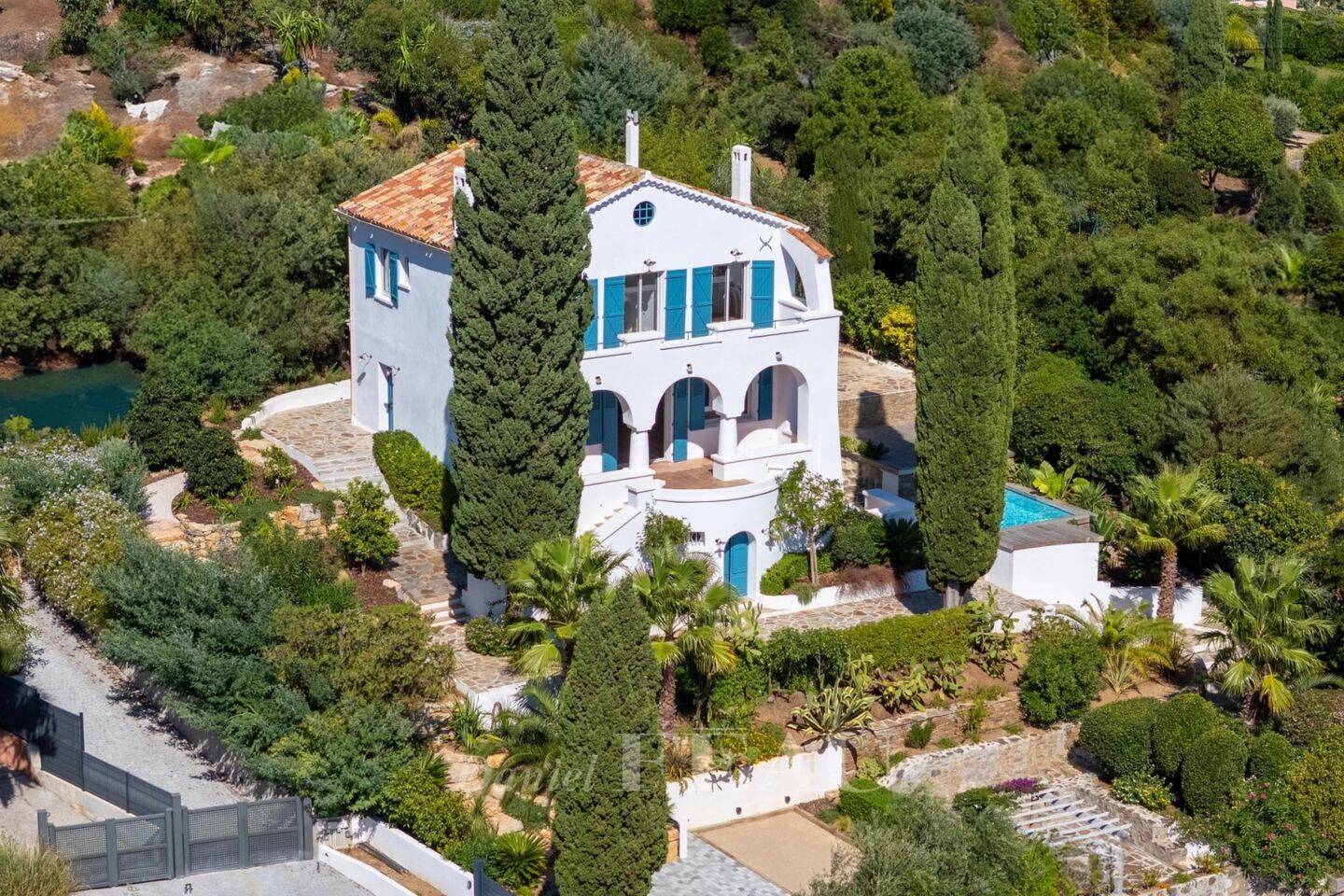 Maison à vendre, 190m², RAYOL CANADEL SUR MER